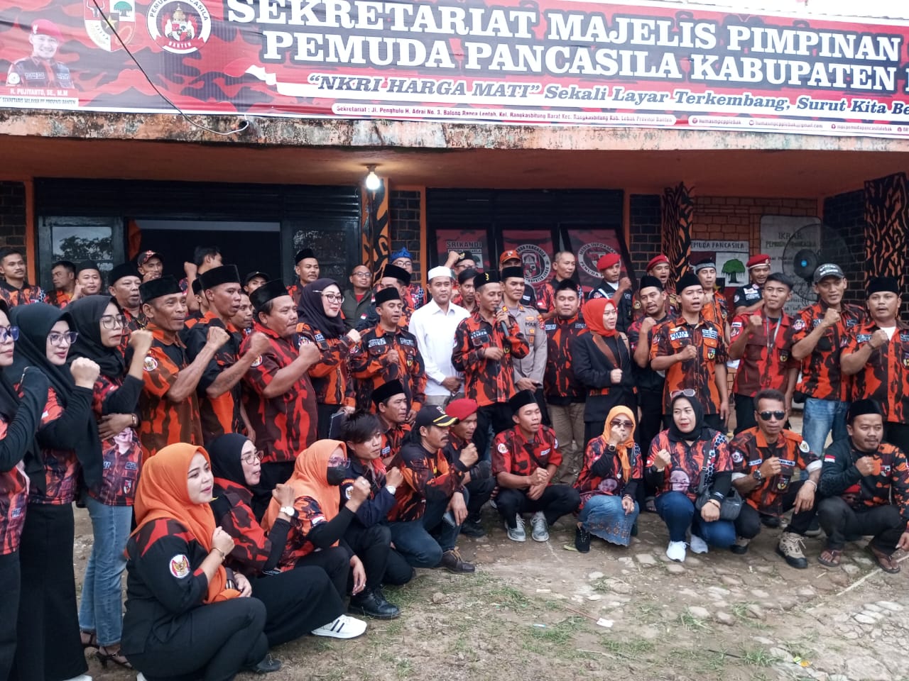 MPC Pemuda Pancasila Lebak Berbagi Takjil dan Santuni Anak Yatim