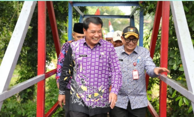 Setelah 30 Tahun, Bupati Maesyal Akhirnya Bangun Jembatan Penghubung Antar Provinsi 